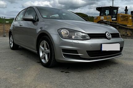 VW Golf 142.000 km 10.499 &euro; Breidenbach 35236
