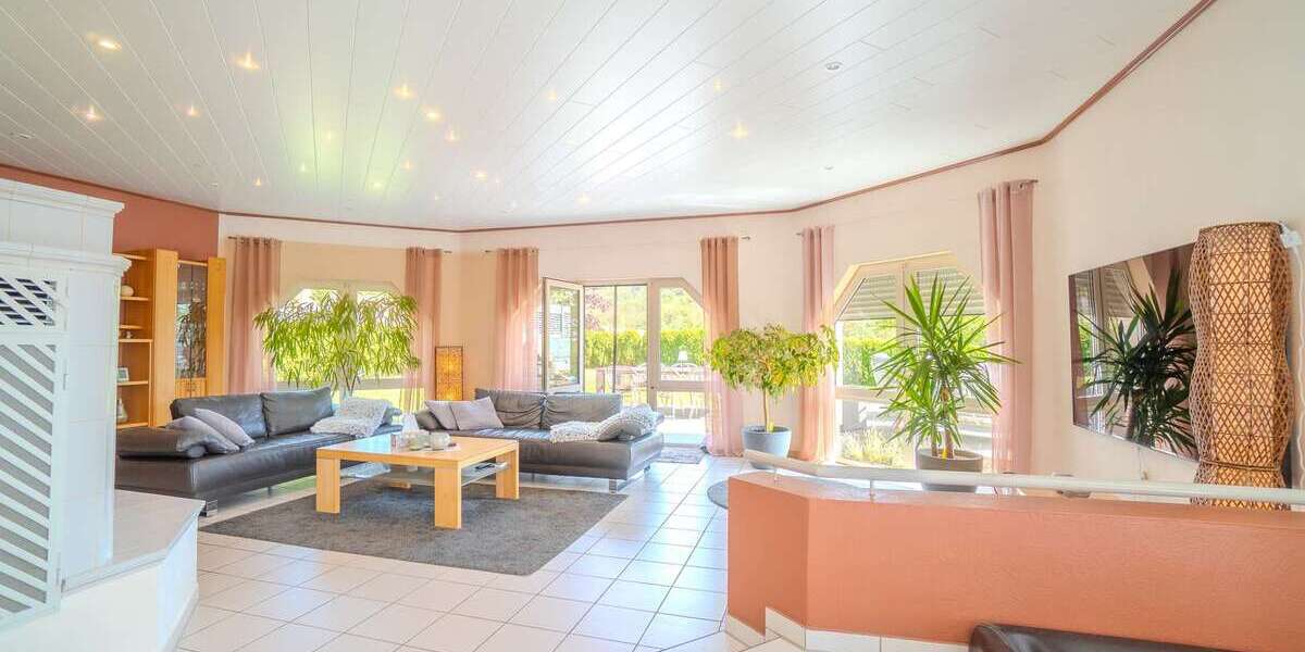 Exklusives Traumhaus mit Pool in Bischoffen OT - Einfamilienhaus Bischoffen | Angebot:27301482