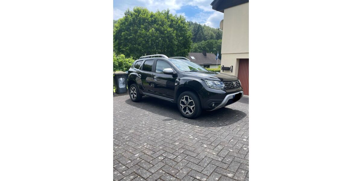 Dacia Duster 99.200 km 11.350 &euro; Dautphetal 35232