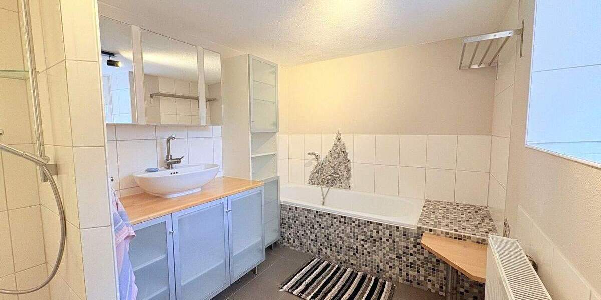 Einfamilienhaus Kirchhain-Kleinseelheim Kleinseelheim - 5 Zimmer, 149 m&sup2;, 299.900&euro; | Angebot:25689259