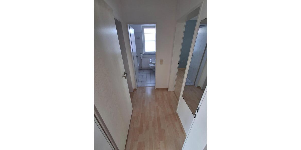 Etagenwohnung Wetter (Hessen) - 2 Zimmer, 65 m&sup2;, 390&euro; | Angebot:25342473