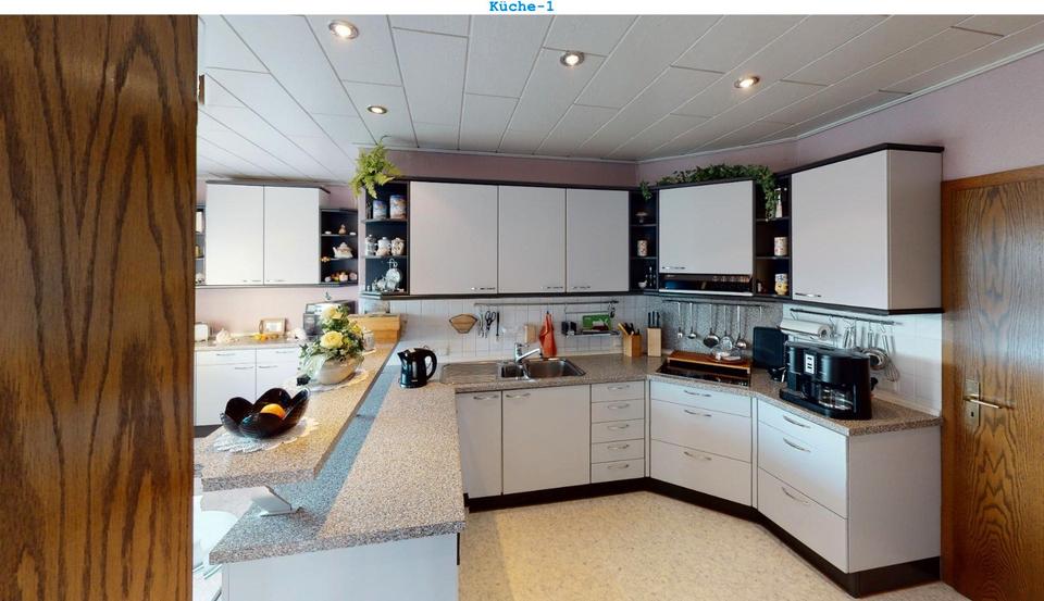 Einfamilienhaus Battenberg (Eder) - 8 Zimmer, 270 m&sup2;, 395.000&euro; | Angebot:26133952