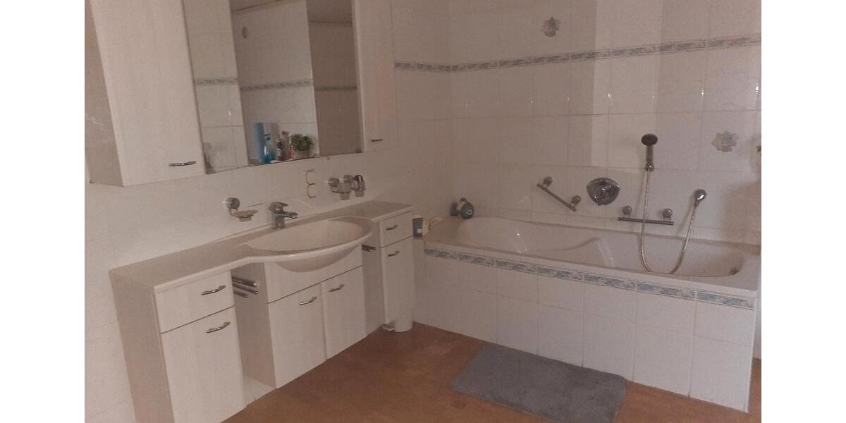 Bauernhaus, Landhaus Wohratal - 6 Zimmer, 145 m&sup2;, 195.000&euro; | Angebot:25510396