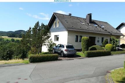 Haus Battenberg (Eder) - 8 Zimmer, 270 m&sup2;, 395.000&euro; | Angebot:26133952