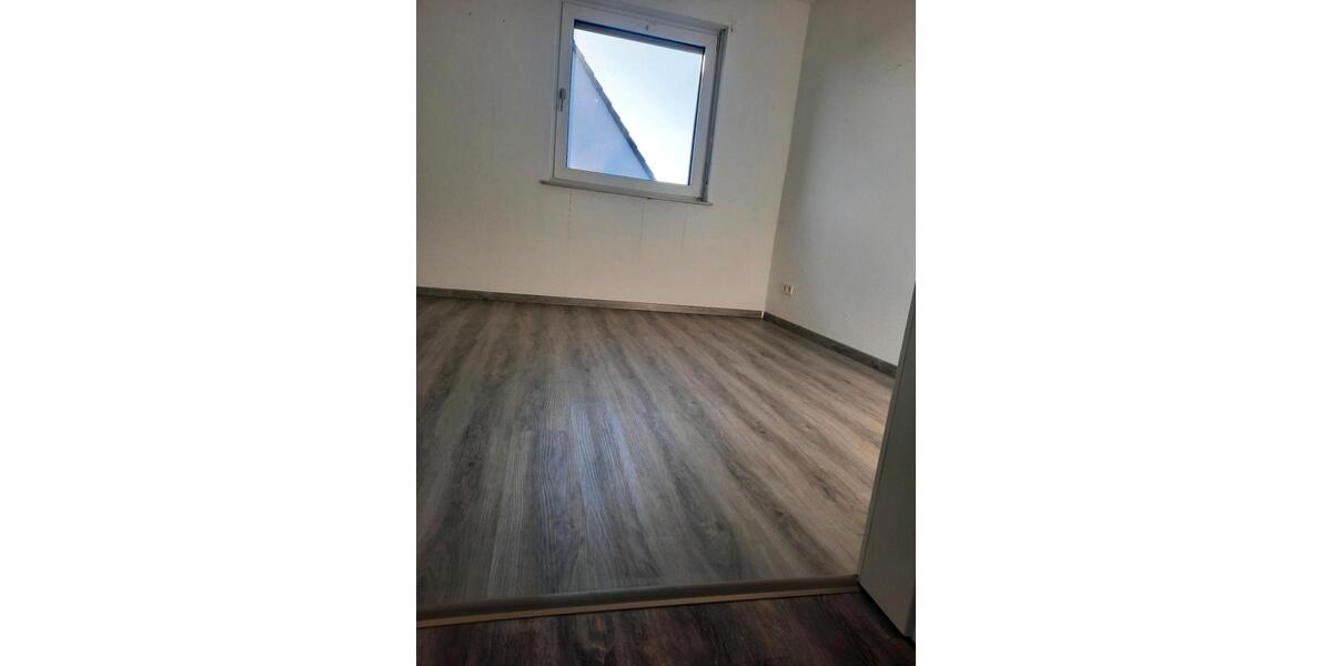 Dachgeschoßwohnung Neustadt (Hessen) - 3.5 Zimmer, 80 m&sup2;, 850&euro; | Angebot:25945234