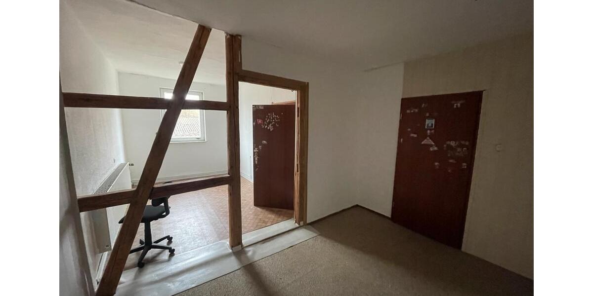 Etagenwohnung Antrifttal - 6 Zimmer, 146 m&sup2;, 800&euro; | Angebot:25885743