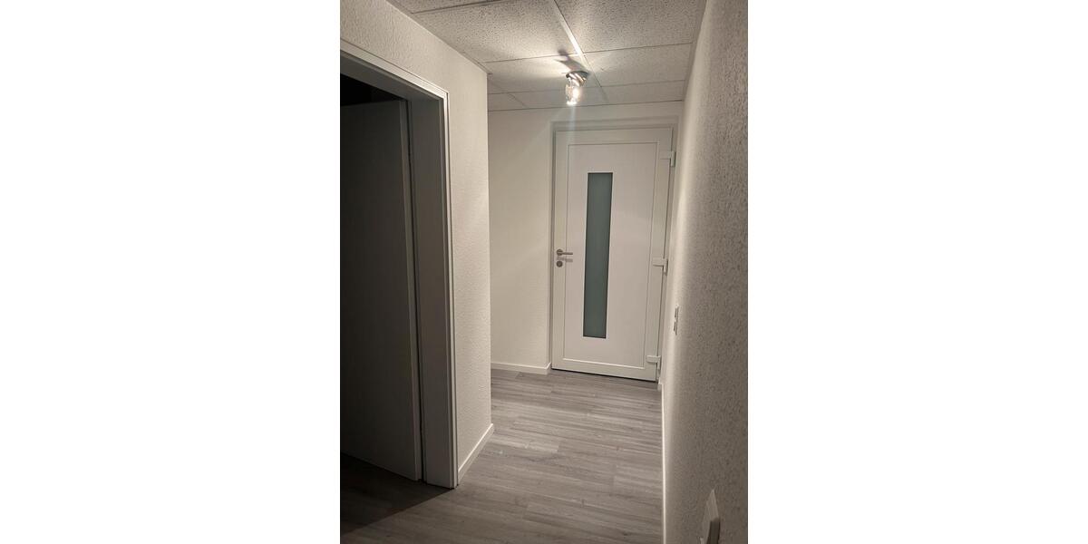 Erdgeschoßwohnung Gladenbach - 1 Zimmer, 93 m&sup2;, 1.005&euro; | Angebot:25962792