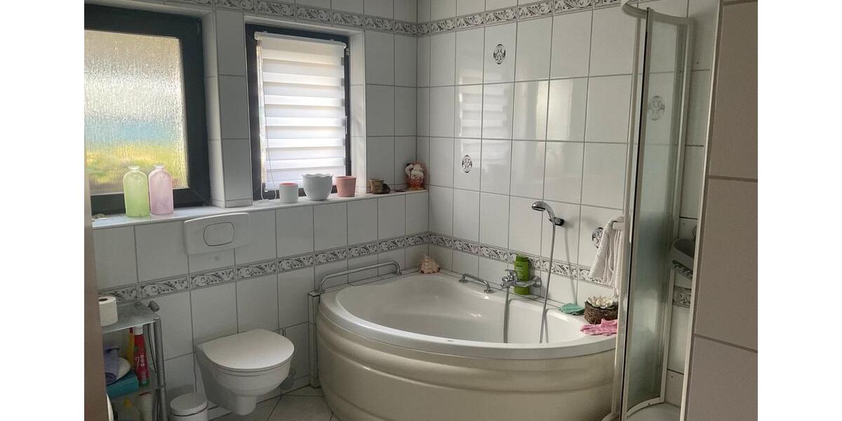 Einfamilienhaus Dautphetal - 6 Zimmer, 140 m&sup2;, 350.000&euro; | Angebot:26611187