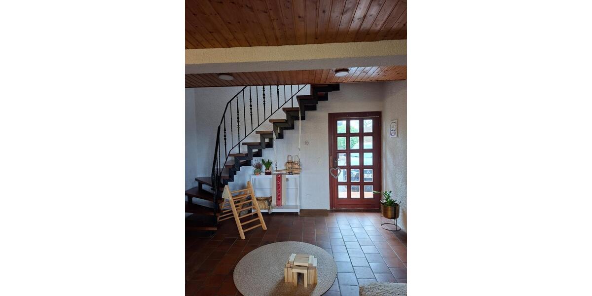 Etagenwohnung Hatzfeld (Eder) - 3 Zimmer, 90 m&sup2;, 700&euro; | Angebot:25416524