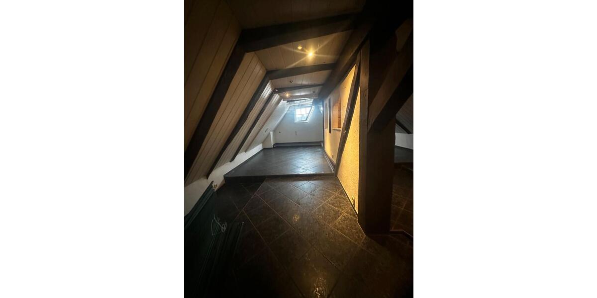 Einfamilienhaus Stadtallendorf - 4 Zimmer, 132 m&sup2;, 950&euro; | Angebot:25423884