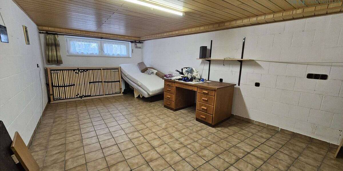 Einfamilienhaus Gießen Rödgen - 8 Zimmer, 186 m&sup2;, 439.000&euro; | Angebot:26128323