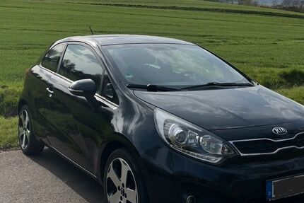 Kia Rio 109.000 km 6.500 &euro; Weimar 35096