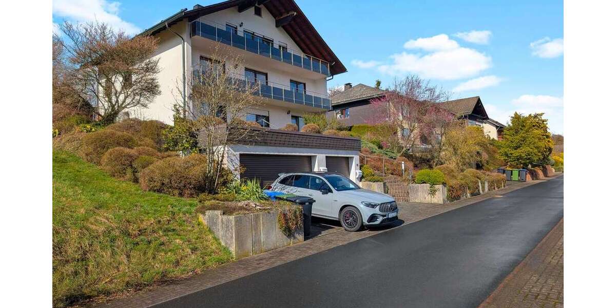 Einfamilienhaus Breidenbach - 8 Zimmer, 280 m&sup2;, 350.000&euro; | Angebot:26038153