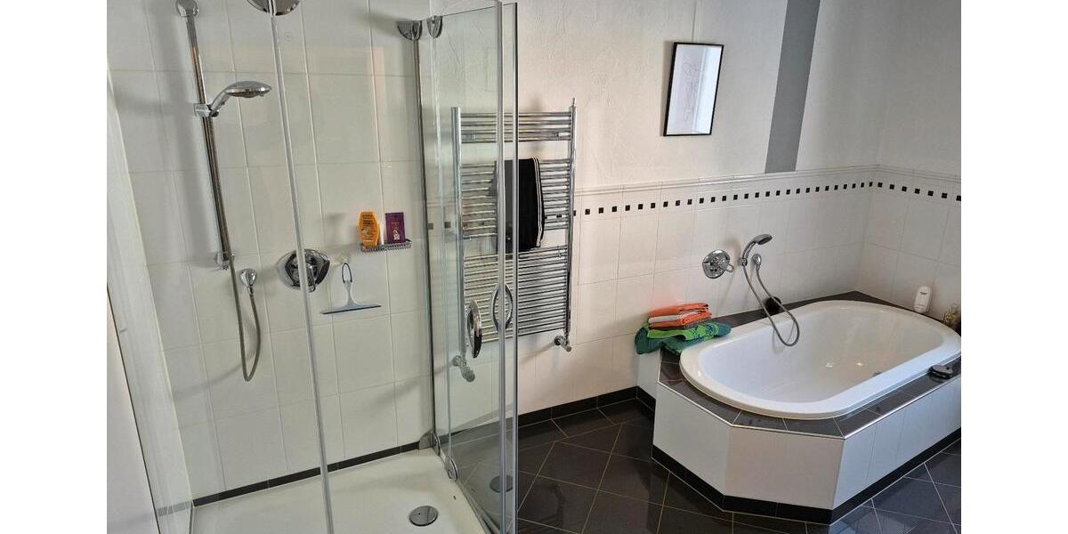 Mehrfamilienhaus, Wohnhaus Burgwald - 8 Zimmer, 211 m&sup2;, 325.000&euro; | Angebot:24489183