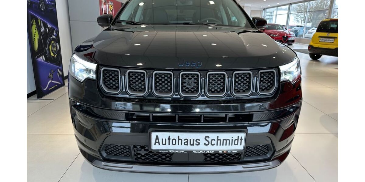 Jeep Compass 15.020 km 32.990 &euro; Dautphetal 35232