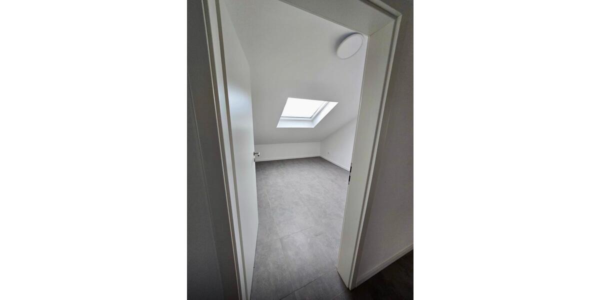 Dachgeschoßwohnung Allendorf (Eder) - 3 Zimmer, 89 m&sup2;, 850&euro; | Angebot:26356224