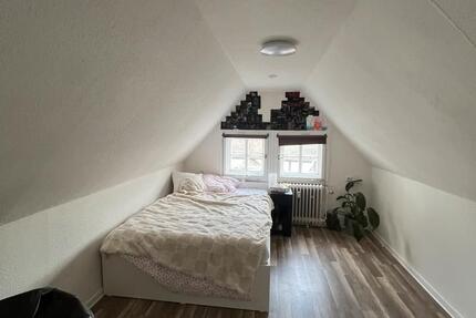 Wohnung Marburg - 2 Zimmer, 100 m&sup2;, 460&euro; | Angebot:26299956