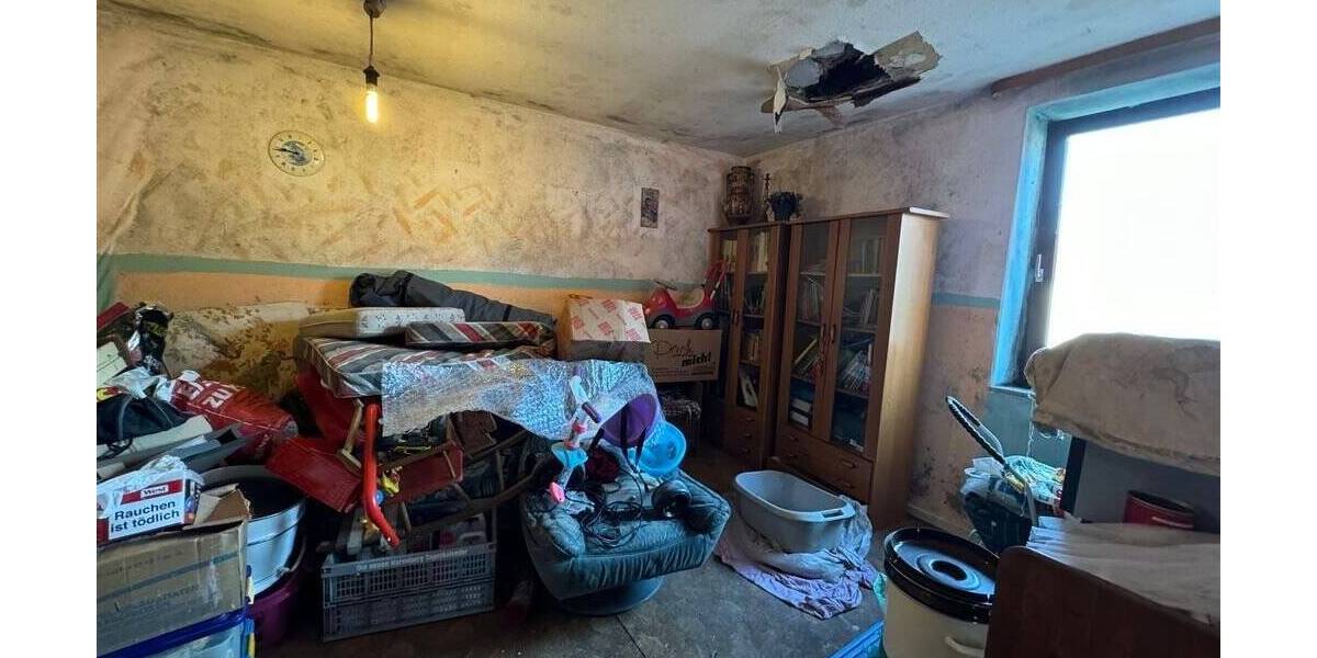 Einfamilienhaus Frankenberg (Eder) Haubern - 5 Zimmer, 165 m&sup2;, 59.000&euro; | Angebot:25734603