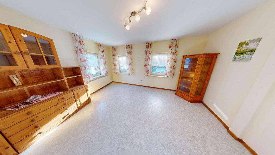 Einfamilienhaus Biedenkopf - 5 Zimmer, 140 m&sup2;, 850&euro; | Angebot:24851928