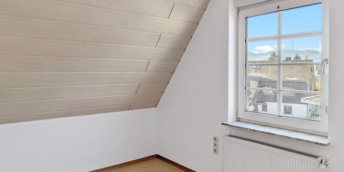 Doppelhaushälfte Bad Laasphe - 4 Zimmer, 91 m&sup2;, 229.000&euro; | Angebot:25663937