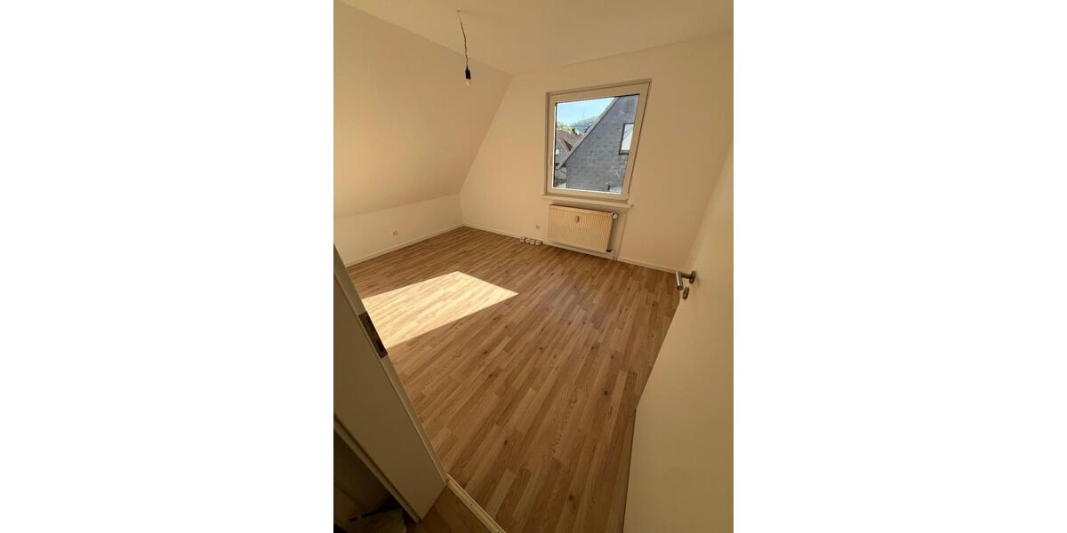 Etagenwohnung Breidenbach - 3 Zimmer, 68 m&sup2;, 550&euro; | Angebot:26007440