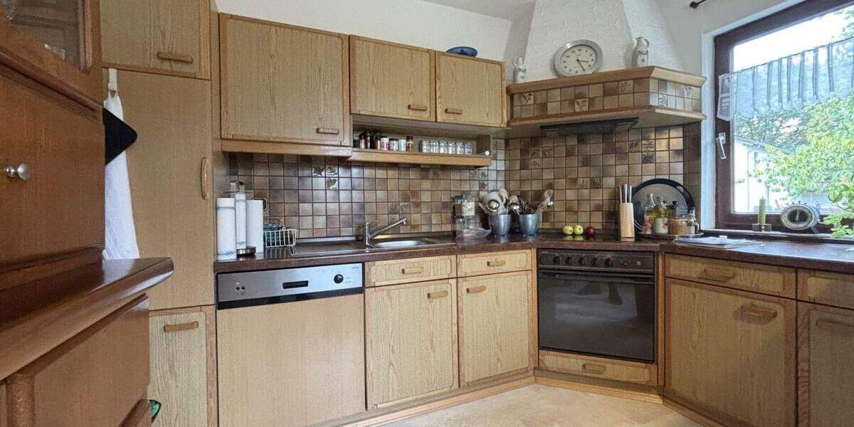 Einfamilienhaus Lahntal / Sterzhausen Sterzhausen - 7 Zimmer, 180 m&sup2;, 439.000&euro; | Angebot:25689226