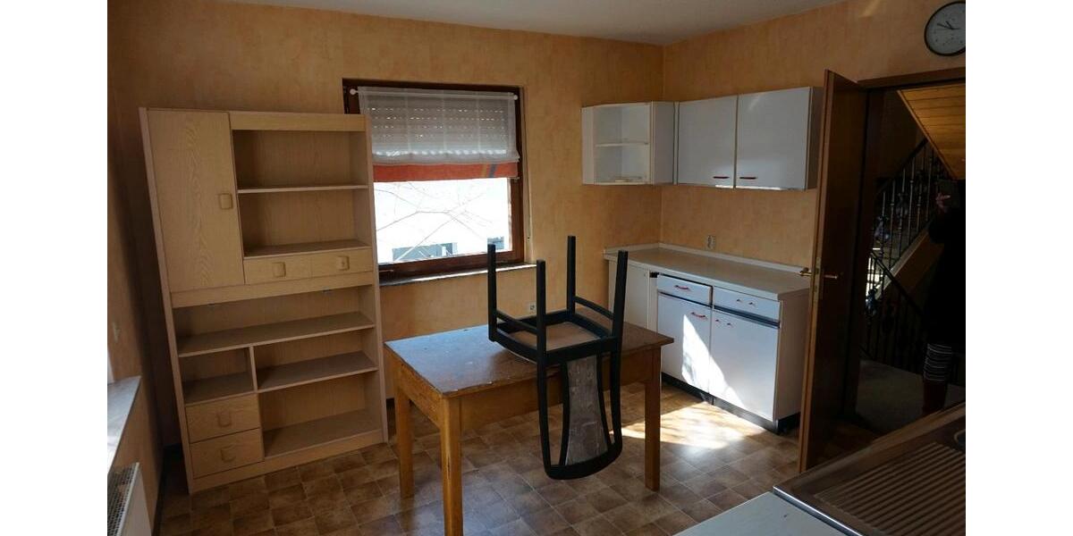 Einfamilienhaus Breidenbach - 7.5 Zimmer, 258 m&sup2;, 250.000&euro; | Angebot:25993048