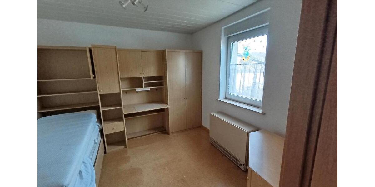 Einfamilienhaus Wetter (Hessen) - 6 Zimmer, 120 m&sup2;, 99.000&euro; | Angebot:25299986