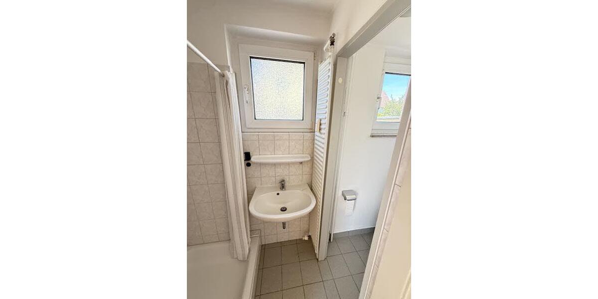 Etagenwohnung Gießen Wieseck - 1 Zimmer, 24 m&sup2;, 350&euro; | Angebot:26149509