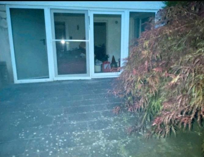 Einfamilienhaus Ebsdorfergrund - 9 Zimmer, 300 m&sup2;, 300.000&euro; | Angebot:27110524