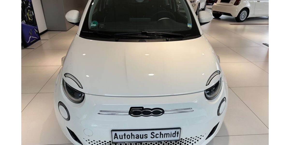 Fiat 500e 11.265 km 18.490 &euro; Dautphetal 35232