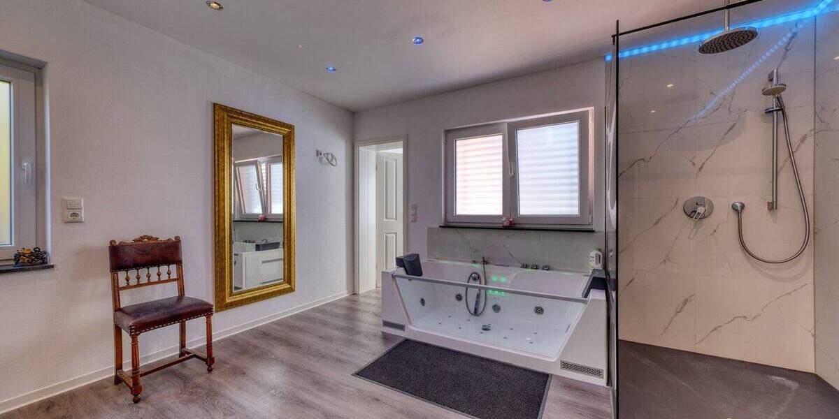 Einfamilienhaus Lahnau / Waldgirmes Waldgirmes - 5 Zimmer, 215 m&sup2;, 659.000&euro; | Angebot:26205459