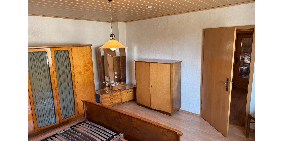 Einfamilienhaus Kirchhain - 6 Zimmer, 142 m&sup2;, 289.000&euro; | Angebot:26129846