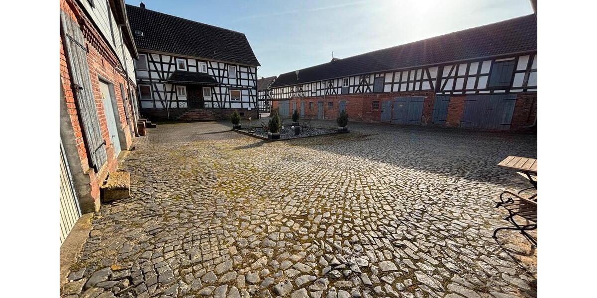 Bauernhaus, Landhaus Ebsdorfergrund - 7 Zimmer, 213 m&sup2;, 390.000&euro; | Angebot:25825407