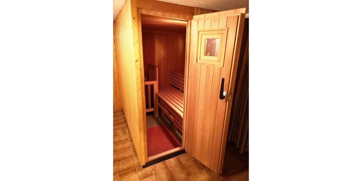 Einfamilienhaus Lollar - 9 Zimmer, 220 m&sup2;, 530.000&euro; | Angebot:26786583