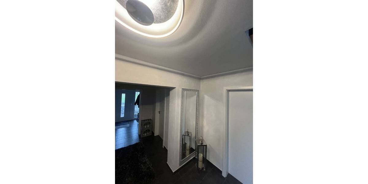 Etagenwohnung Reiskirchen Hattenrod - 7 Zimmer, 250 m&sup2;, 670.000&euro; | Angebot:26794222