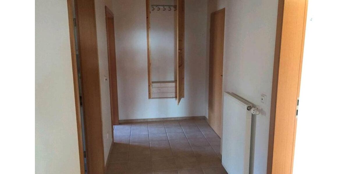 Dachgeschoßwohnung Wetter (Hessen) - 2 Zimmer, 87 m&sup2;, 715&euro; | Angebot:26112066