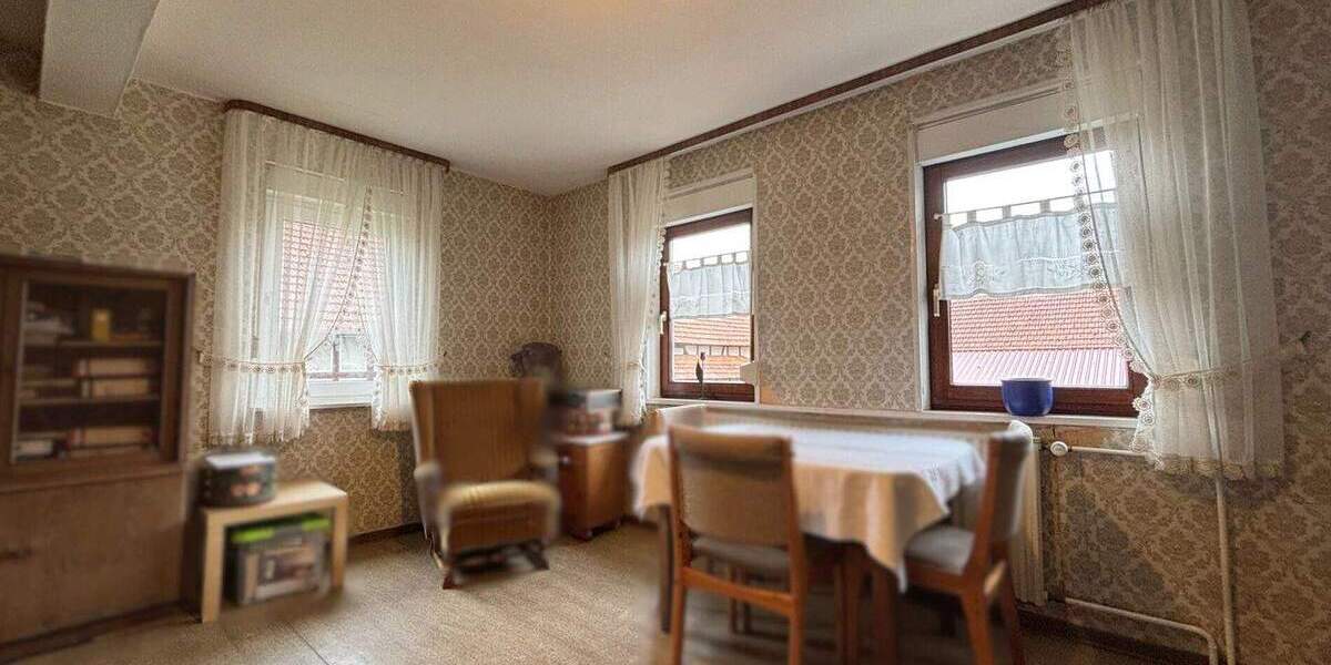 Einfamilienhaus Lahntal / Sterzhausen Sterzhausen - 7 Zimmer, 180 m&sup2;, 439.000&euro; | Angebot:25689226