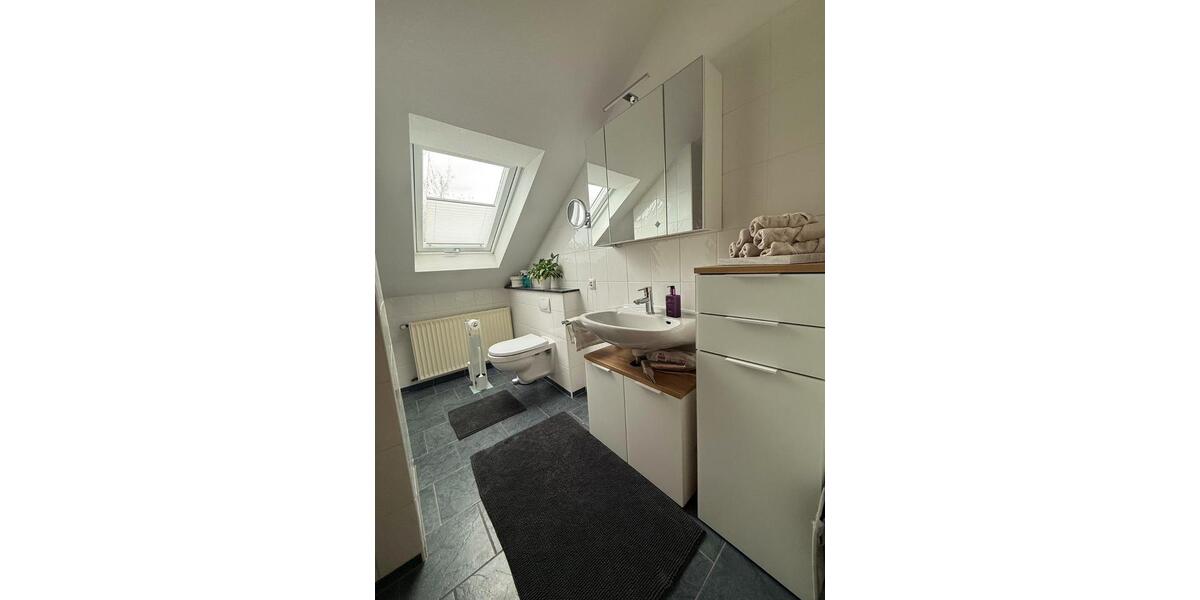 Dachgeschoßwohnung Frankenberg (Eder) - 2 Zimmer, 66 m&sup2;, 480&euro; | Angebot:23739201