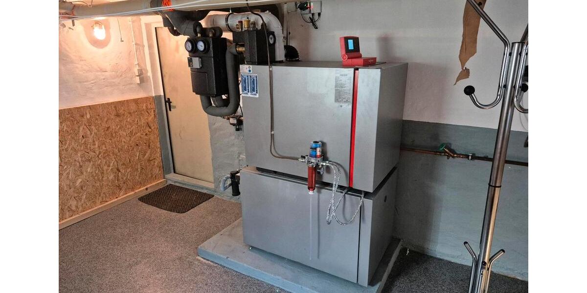 Mehrfamilienhaus, Wohnhaus Burgwald - 8 Zimmer, 211 m&sup2;, 325.000&euro; | Angebot:24489183