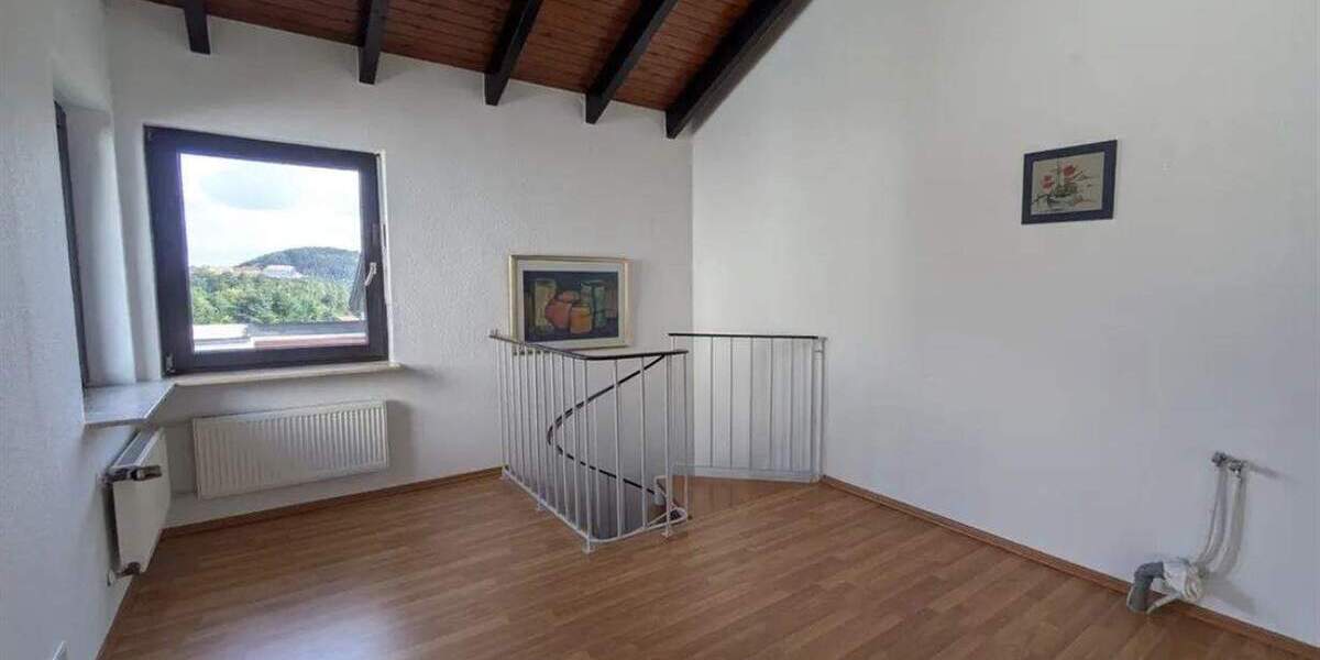 Mehrfamilienhaus, Wohnhaus Marburg Wehrda - 7 Zimmer, 237 m&sup2;, 575.000&euro; | Angebot:25798541