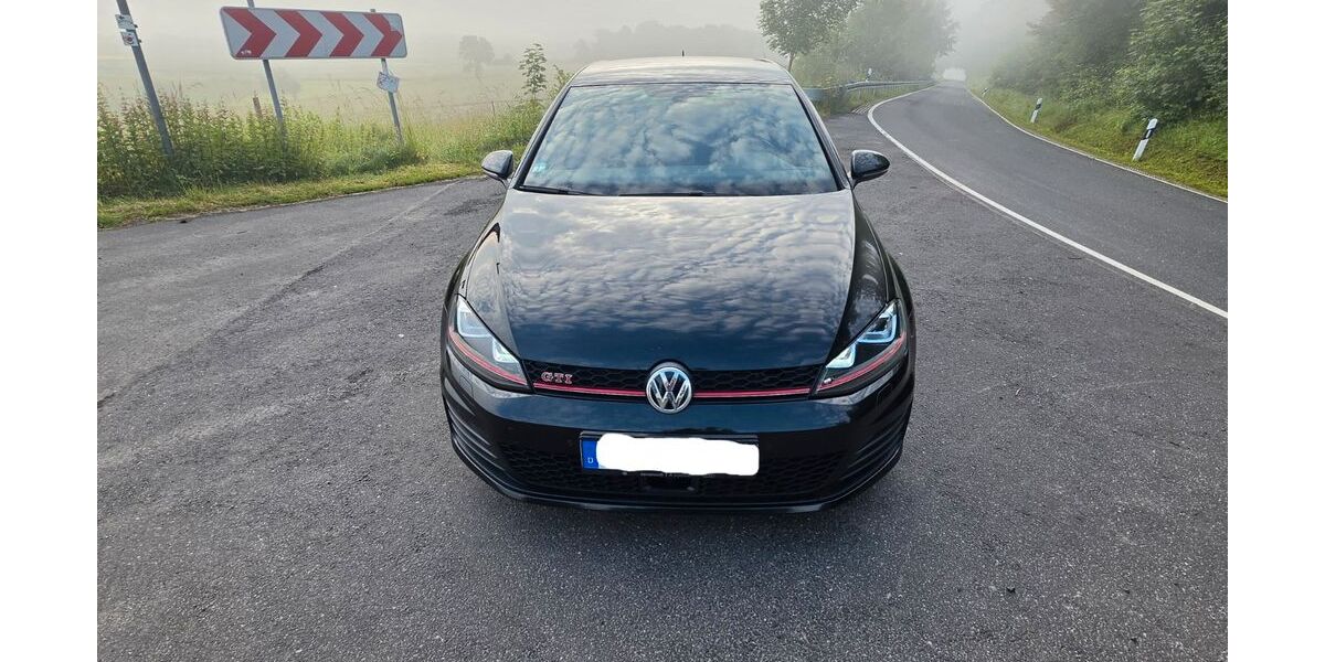 VW Golf 85.000 km 18.000 &euro; Homberg ohm 35315