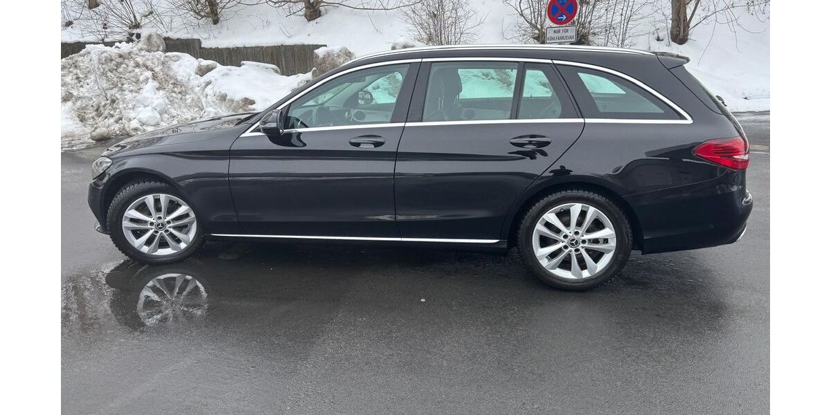 Mercedes-Benz C 200 96.500 km 18.700 &euro; Gilserberg 34630