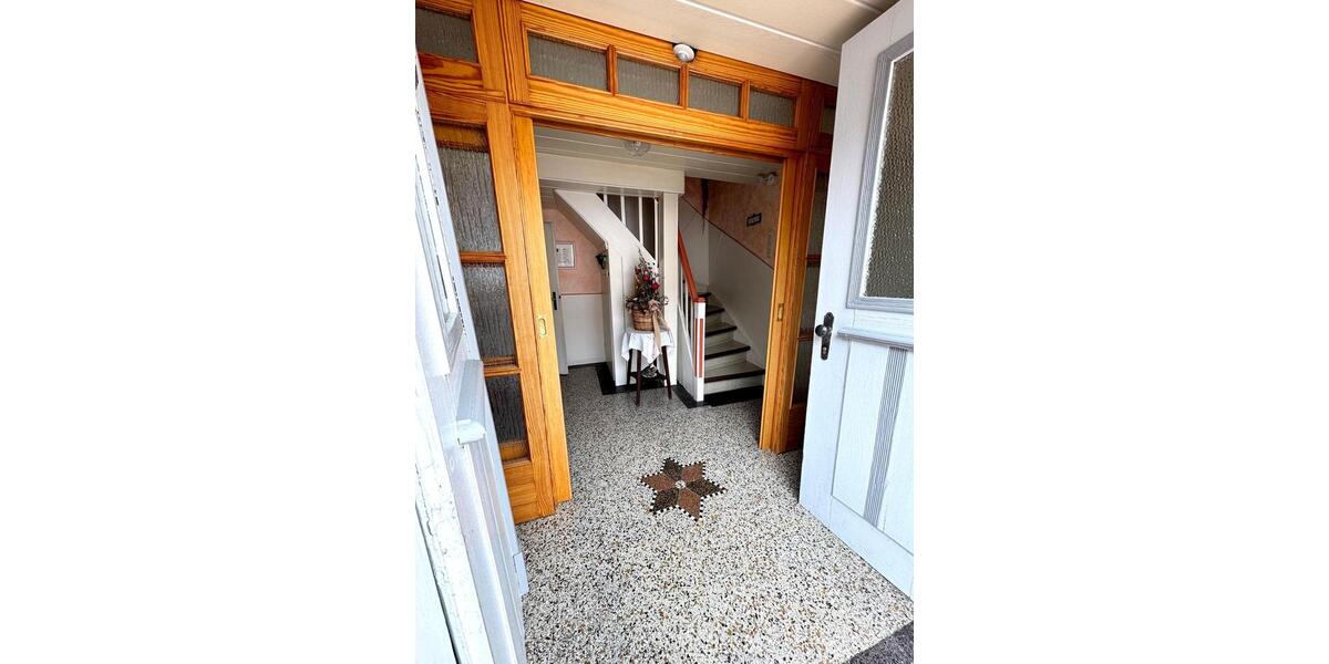 Mehrfamilienhaus, Wohnhaus Kirtorf - 10 Zimmer, 280 m&sup2;, 440.000&euro; | Angebot:26987344