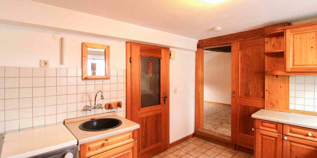 Einfamilienhaus Ebsdorfergrund Wermertshausen - 5 Zimmer, 162 m&sup2;, 229.000&euro; | Angebot:26528141