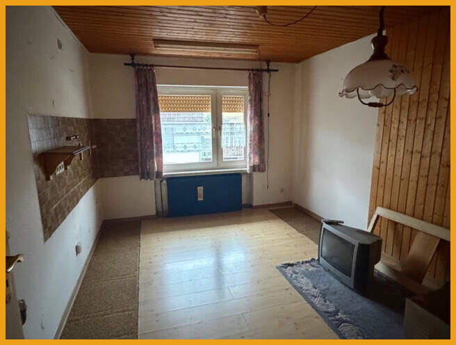 Mehrfamilienhaus, Wohnhaus Neustadt (Hessen) / Mengsberg Mengsberg - 7 Zimmer, 270 m&sup2;, 204.900&euro; | Angebot:25970668