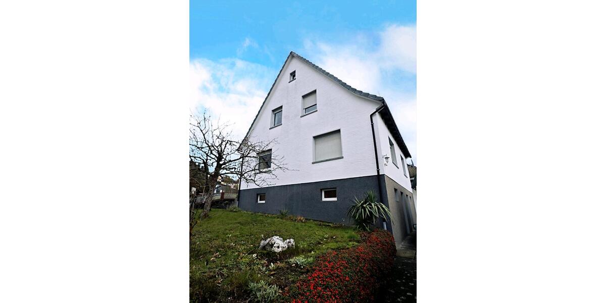 Einfamilienhaus Biedenkopf - 7 Zimmer, 101 m&sup2;, 195.000&euro; | Angebot:25292733