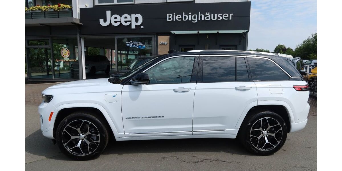 Jeep Grand Cherokee 9.900 km 59.990 &euro; Battenberg (Eder) 35088