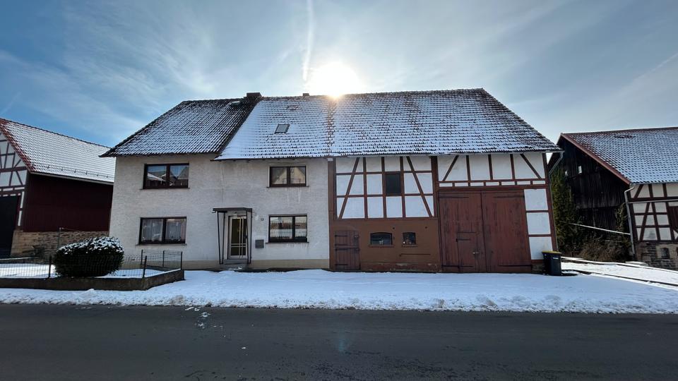 Einfamilienhaus Antrifttal - 10 Zimmer, 250 m&sup2;, 169.000&euro; | Angebot:25170543
