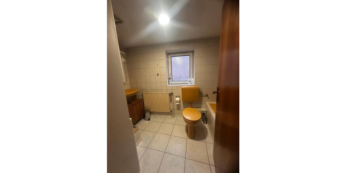 Einfamilienhaus Stadtallendorf - 4 Zimmer, 132 m&sup2;, 950&euro; | Angebot:25423884